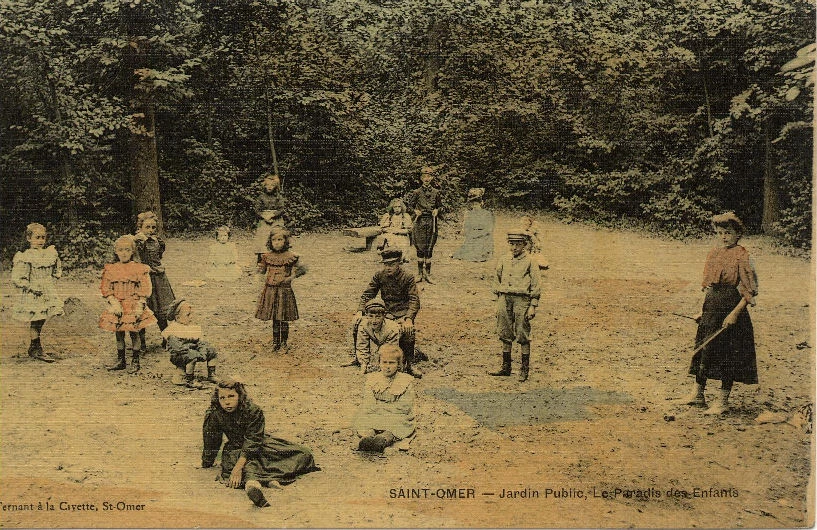 (t)- Les enfants au parc