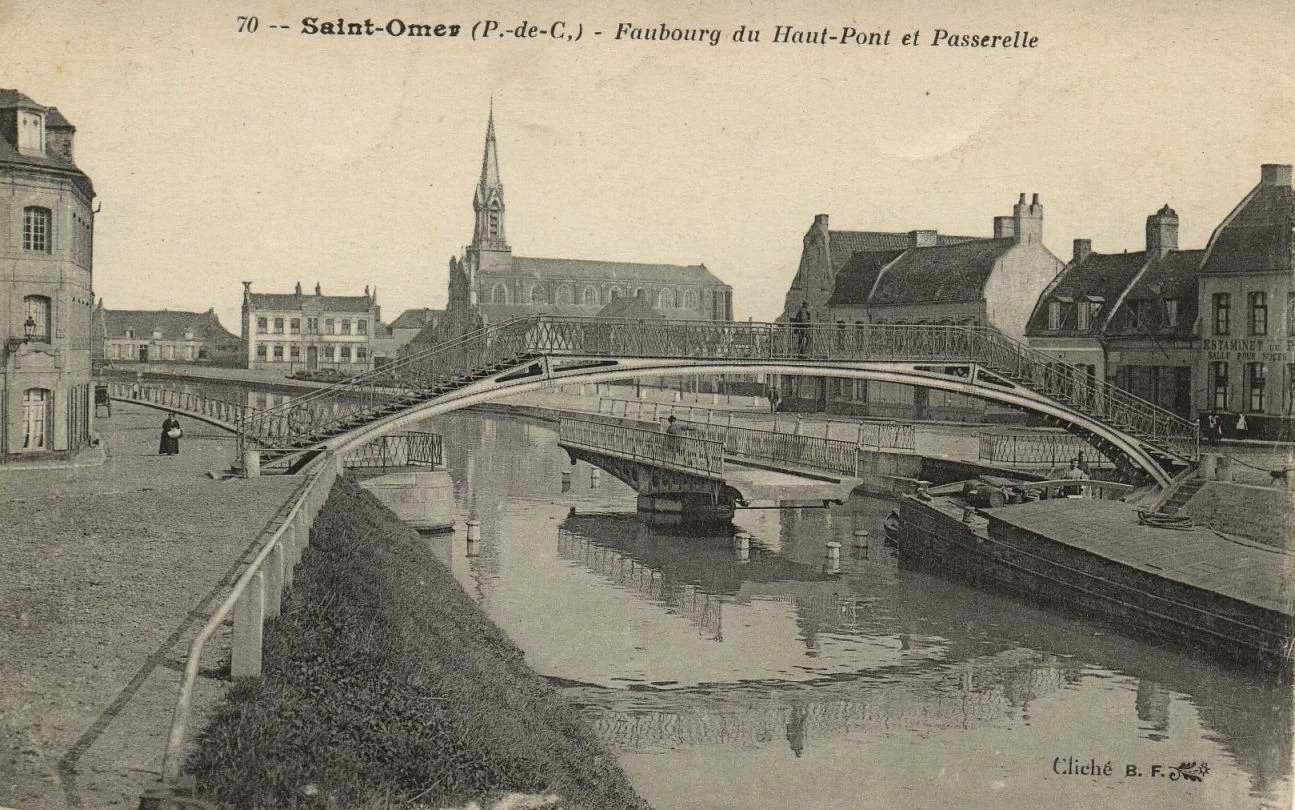 (a)- Le début du quai