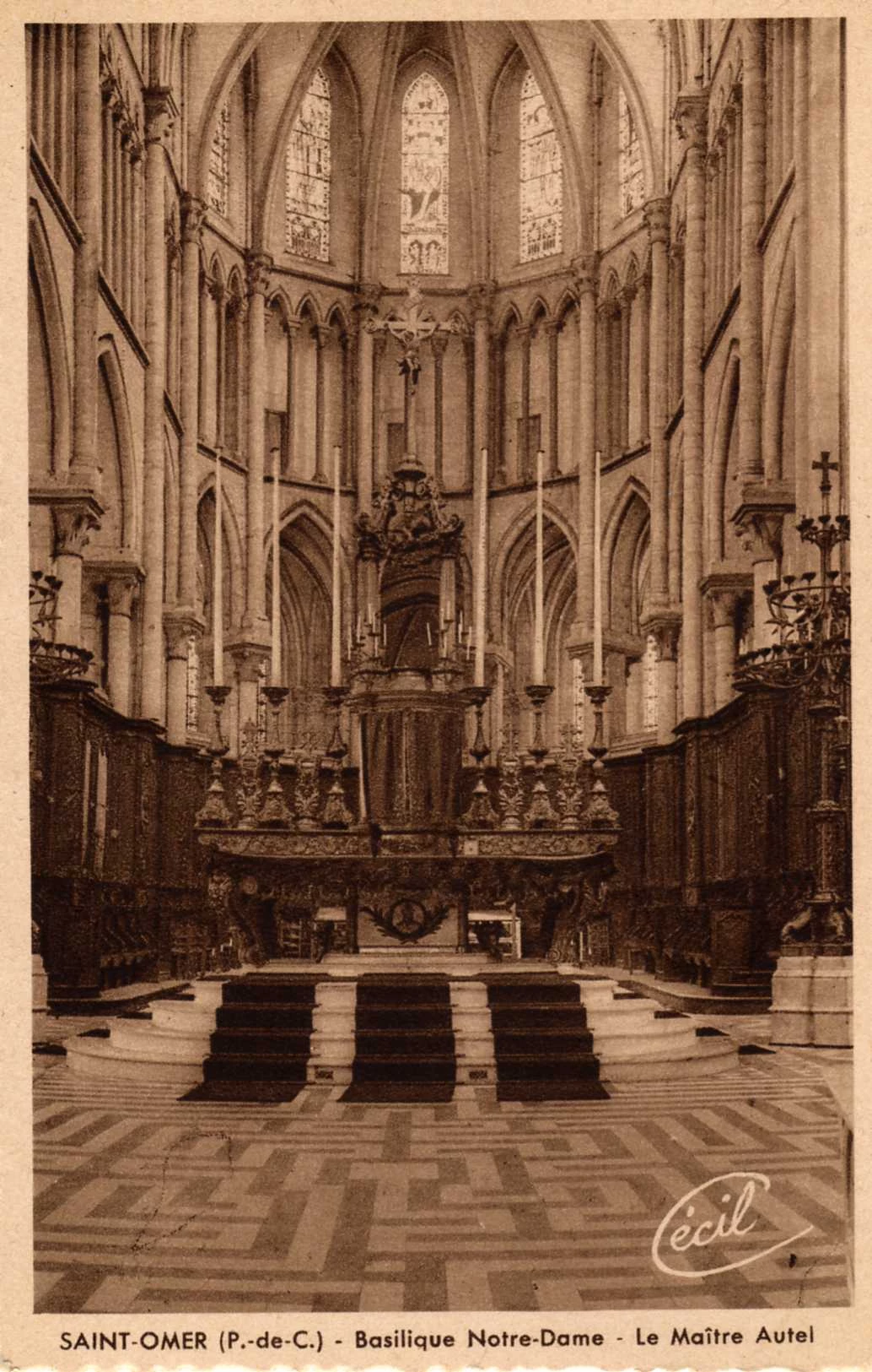 (f)- Le Maître Autel