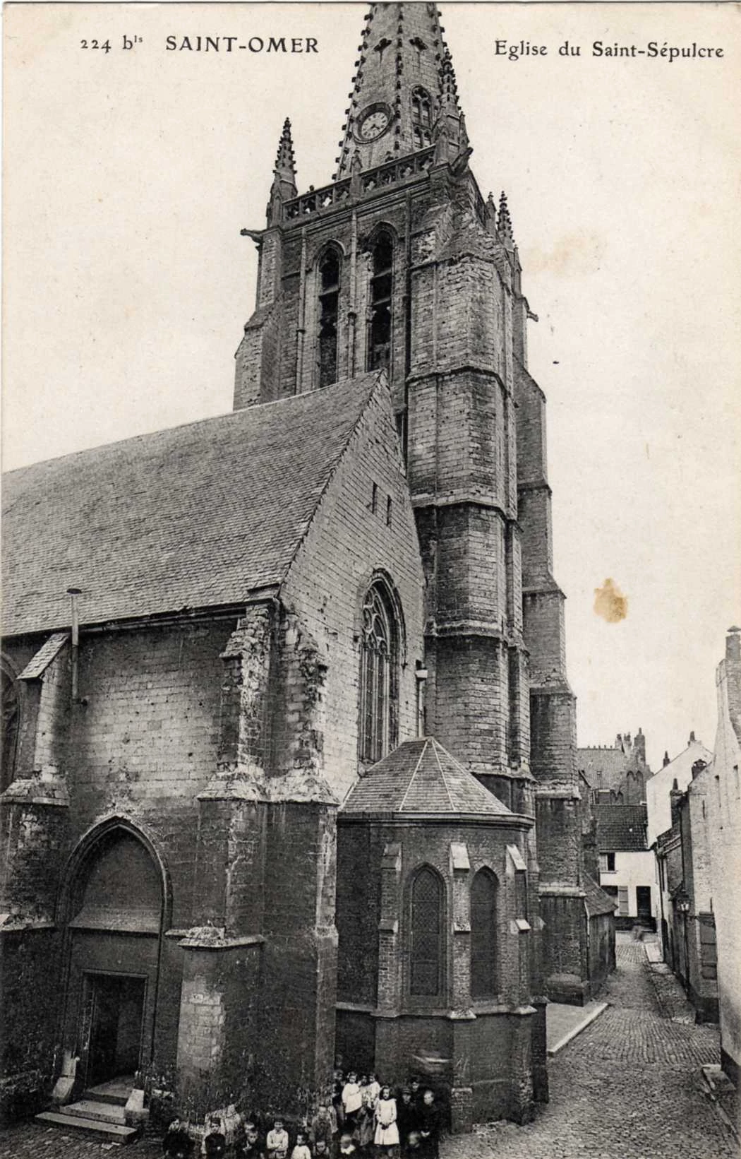 (a)- Vue sur l'église