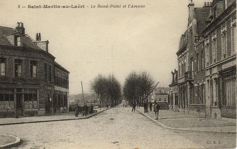 (b)- Vers St Martin Au Laert