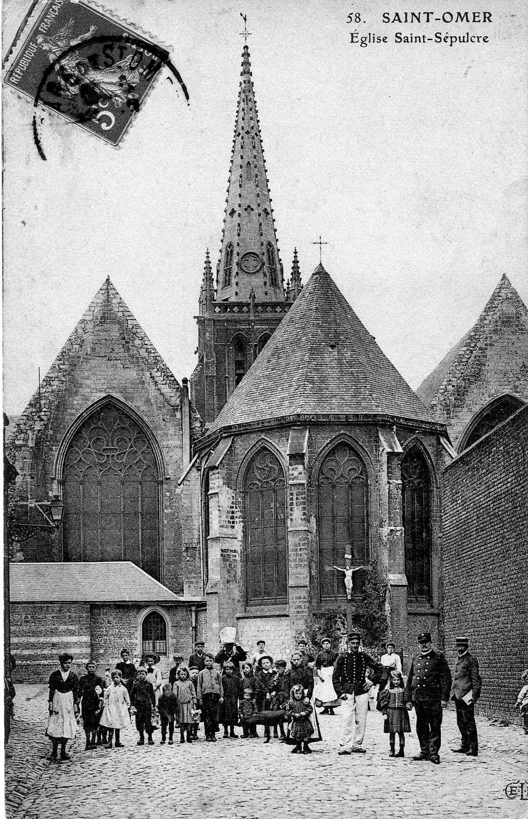 (d)- l'église vue de l'arrière