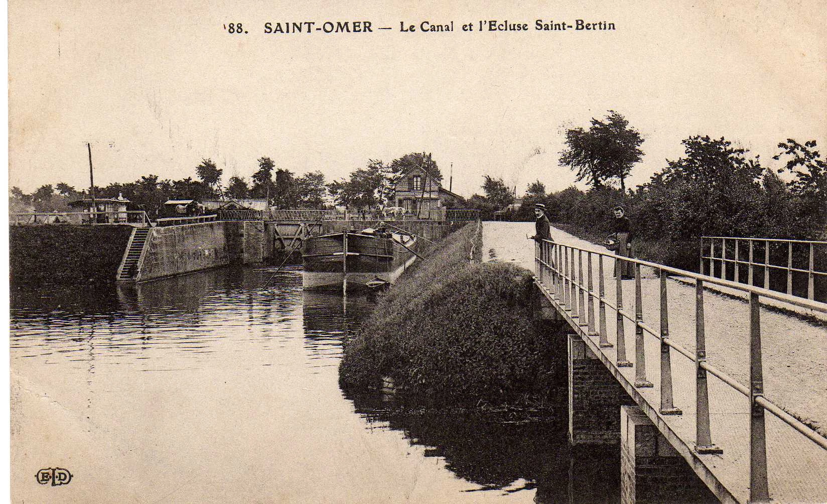 (d)- Le chemin vers l'écluse