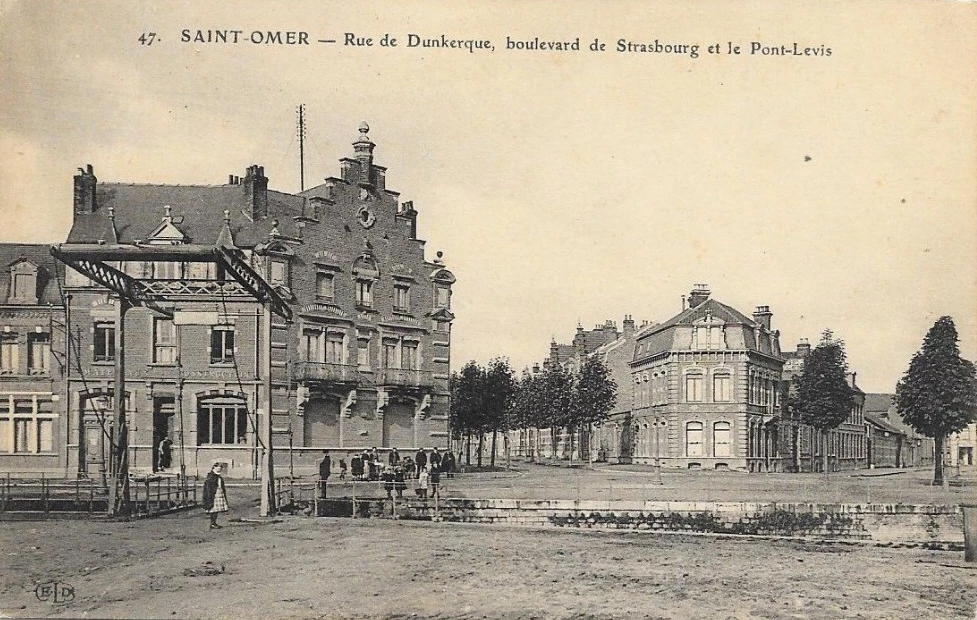 (n )-Au bout de la rue