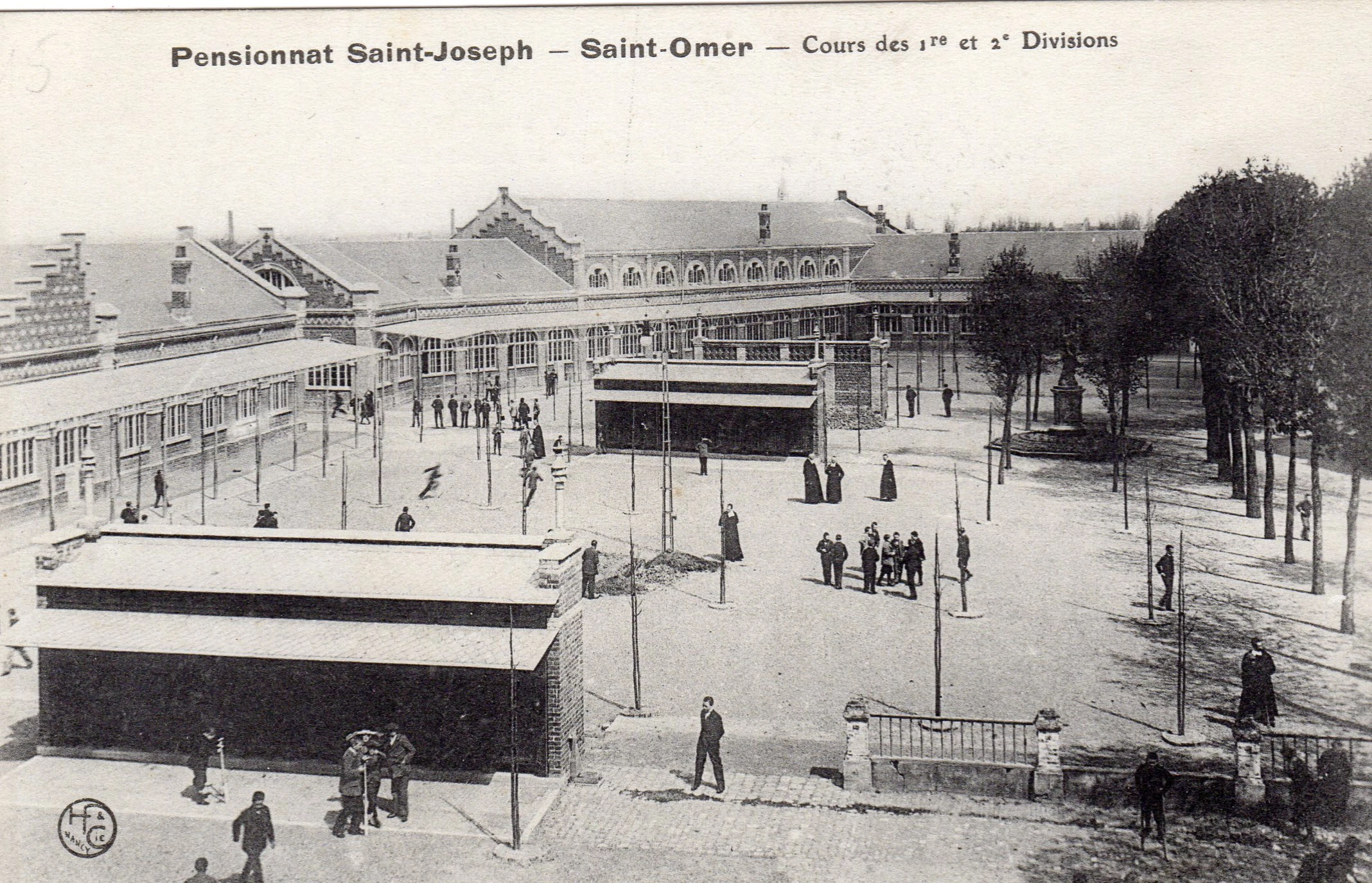 (n)- Cours de récréation